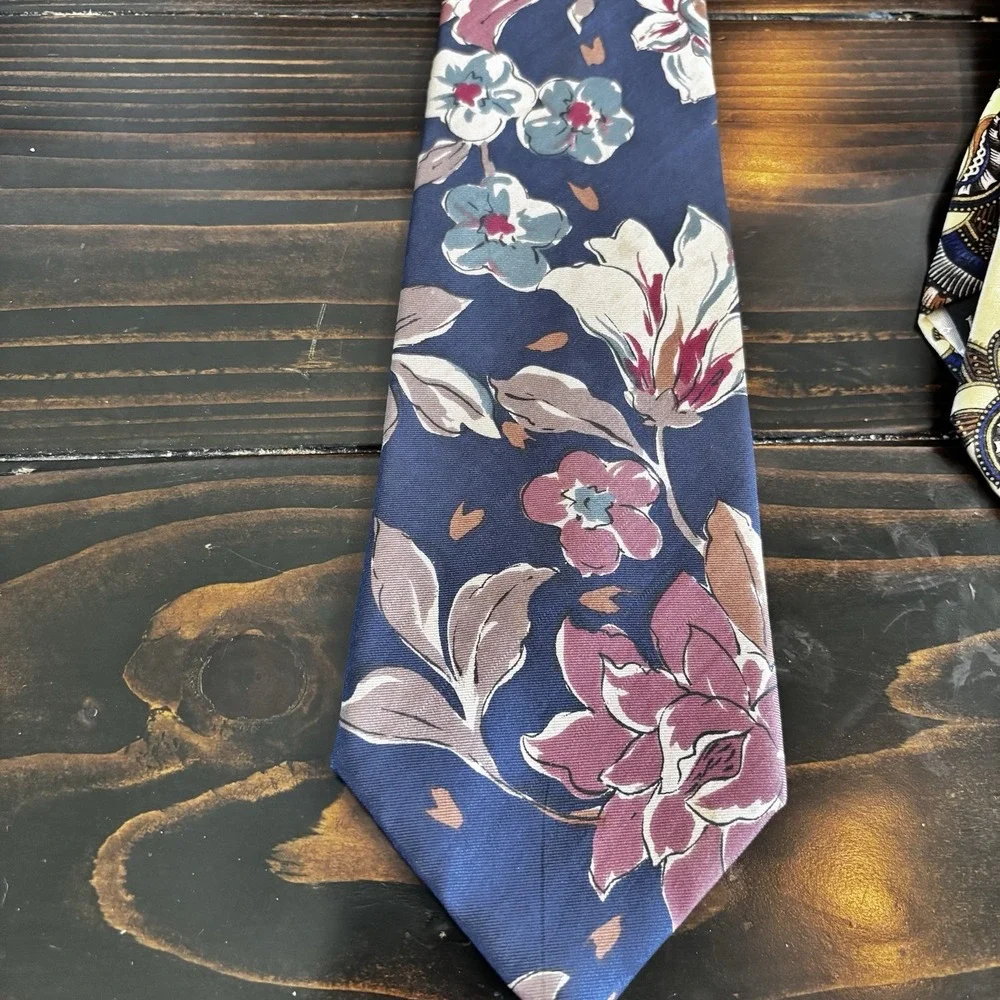 Lot of 5 100% Silk Name Brand‎ Ties Assorted Colors Geometric Abstract